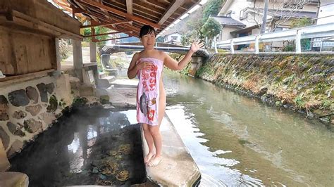 温泉 恥ずかしい|【混浴】日本一恥ずかしい温泉対決！タオルなしでガニ湯と満願。